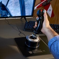 Thrustmaster HOTAS Warthog Flight Stick Joystick